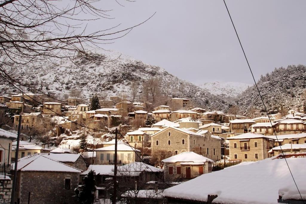 Rustic Home In Heart Of Stemnitsa Bagian luar foto